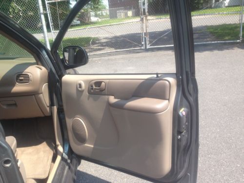 VAN  WHEELCHAIR HANDICAP DODGE GRAND CARAVAN 2003 SIDE ENTRY BRAUN POWER RAMP, US $9,999.00, image 15