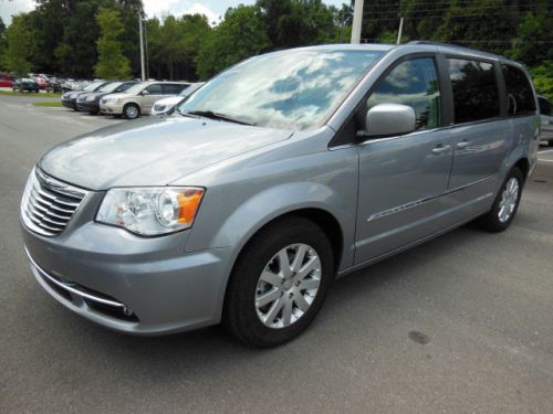 2014 Chrysler Town & Country Touring, US $25,986.00, image 10