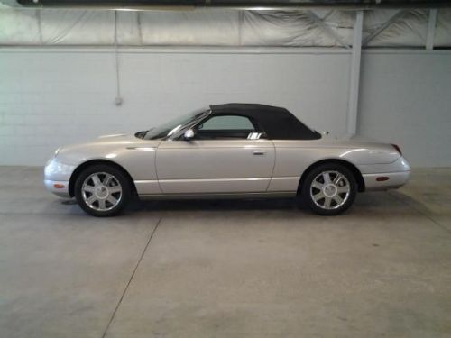 2005 ford thunderbird 50th anniversary