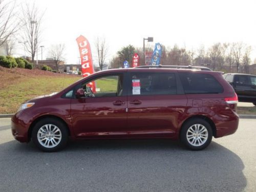 2014 Toyota Sienna XLE, US $30,429.00, image 2