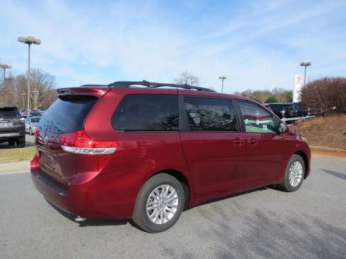 2014 Toyota Sienna XLE, US $30,429.00, image 4