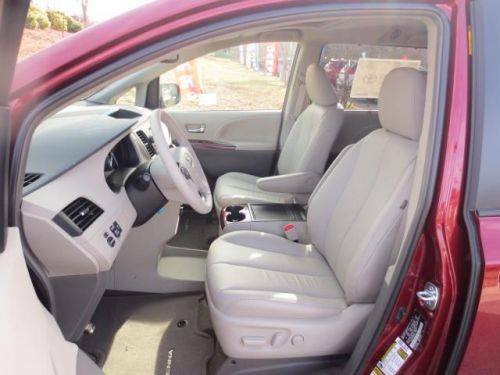 2014 Toyota Sienna XLE, US $30,429.00, image 13