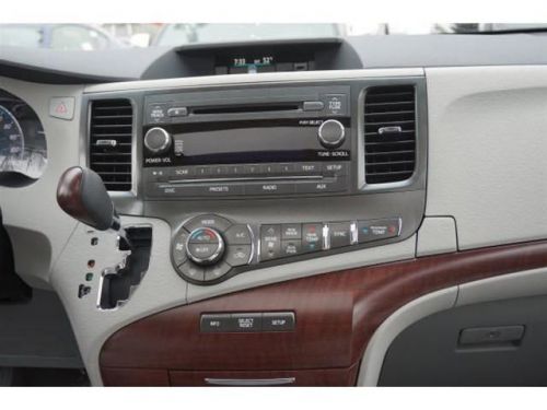2014 toyota sienna xle