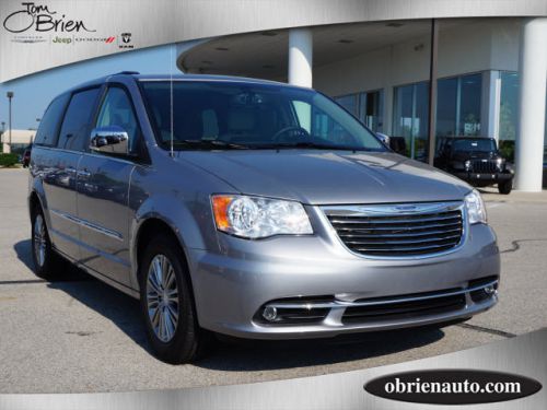 2014 chrysler town & country touring-l