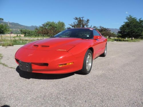 1993 hatchback used 5.7l 350ci 8 cylinder engine 6-speed red