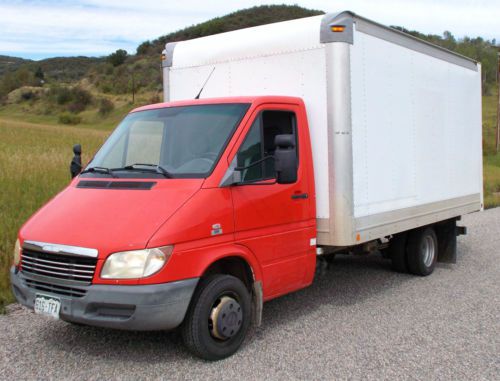 2004 freightliner/dodge sprinter 3500 box truck