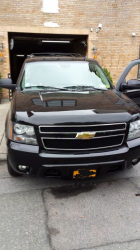 2010 chevrolet suburban 1500 lt sport utility 4-door 5.3l