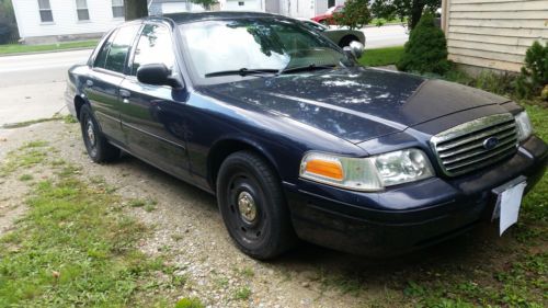 2003 ford crown victoria police interceptor sedan 4-door 4.6l