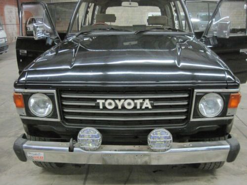 1986 Toyota Land Cruiser GX base 6 cyl diesel 5 speed manual Black/Tan Sunroof, image 2