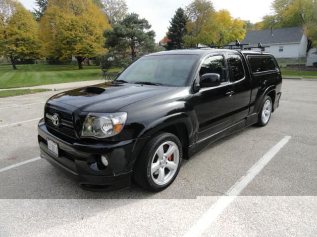 2011 - toyota tacoma