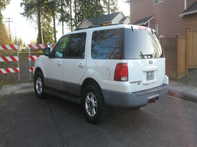 Ford expedition xlt sport utility 4-door