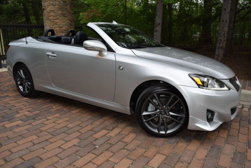 Sell used 2013 Lexus IS HARD TOP CONVERTIBLE F-SPORT EDITION in Lowell