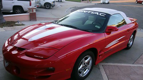 1998 convertible firebird/transam, 5.7 l-v8-310 horse power/low miles, collector