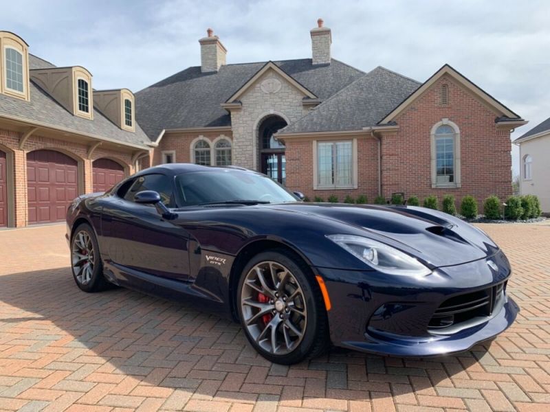 2015 dodge viper gts