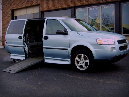 2007 chevrolet uplander wheelchair van