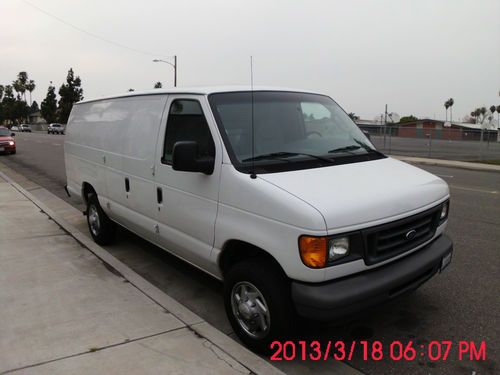 2007 ford e-250 base extended cargo van 2-door 4.6l