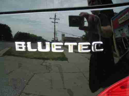 2011 Mercedes-Benz R350 Bluetec 4Matic - CLEAN - NO RESERVE, image 6