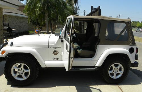 Jeep wrangler sahara 2000