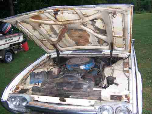 1962 Ford Thunderbird 2-Door Hardtop, image 5