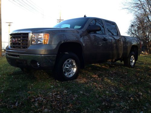 2007 gmc 2500hd duramax diesel powerstroke cummins 4x4 low miles &amp; clean!