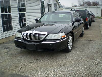 2005 lincoln town car signature