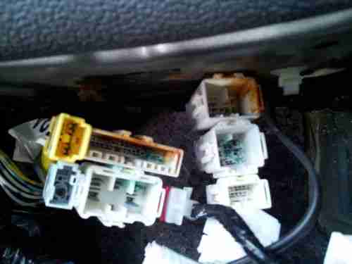 2011 MDX Tech Package Gray flood vehicle with MV907 certificate 7 Seater 3rd row, image 2