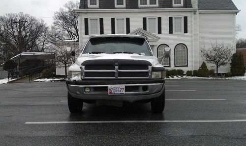 1999 dodge ram 3500 base extended cab pickup 4-door 5.9l