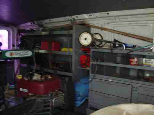 1998 E 250 Ford Van Work Truck Tool Storage Shelves Furnace Plumbers Truck Runs, image 11