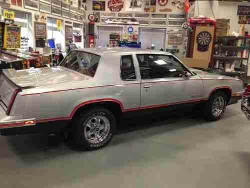 1984 Hurst Olds RARE!! Sunroof and signed by Linda Vaughn Excellent Condition!!!, US $19,900.00, image 2