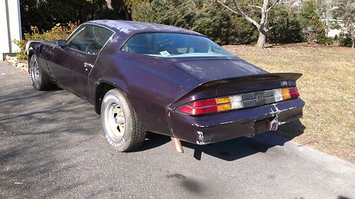 1981 camaro z28    no reserve!