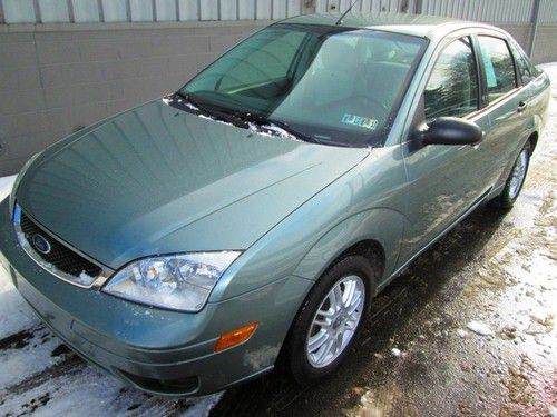 2006 ford focus,,fwd, 4 door,clean car fax