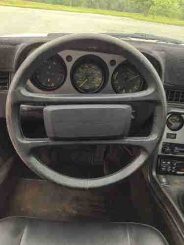 1983 Porsche 944 Base Coupe 2-Door 2.5L, image 16