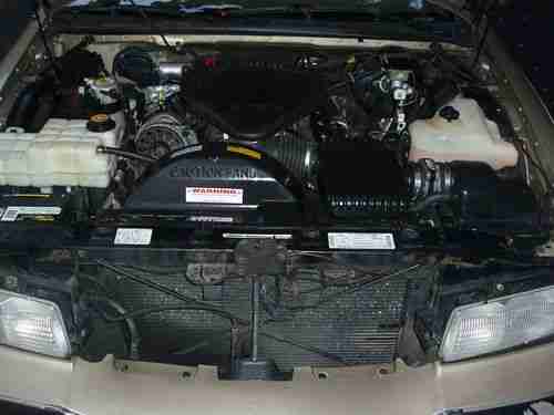 1996 Roadmaster Estate Wagon Buick, Wood Grain, Tan Leather, LT-1 Motor low MI's, image 4