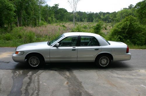 2002 mercury grand marquis gs sedan 4-door 4.6l