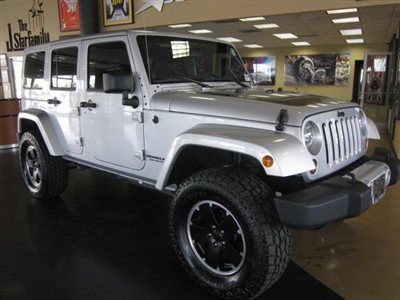 2012 jeep wrangler unlimited sahara automatic 4x4 leather navigation