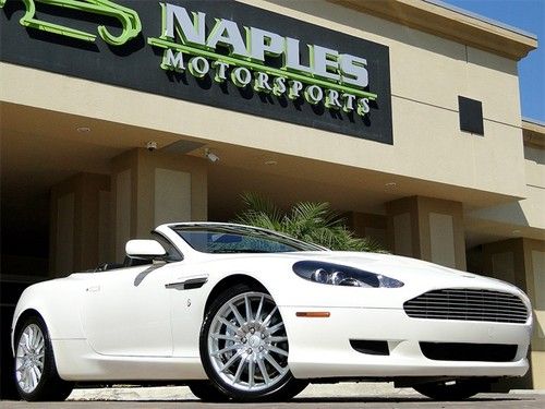 Pearl white / black - only 11k miles - great condtition - 450 horsepower!
