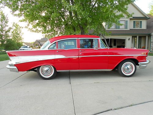 1957 bel air 4 door sedan 350 small block 4-speed trans great car show cruiser!!