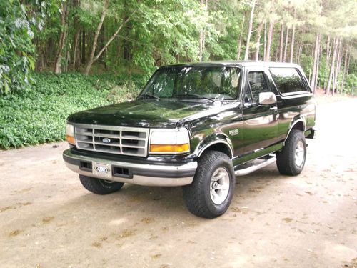 1996 ford bronco 4x4 black  f-150,