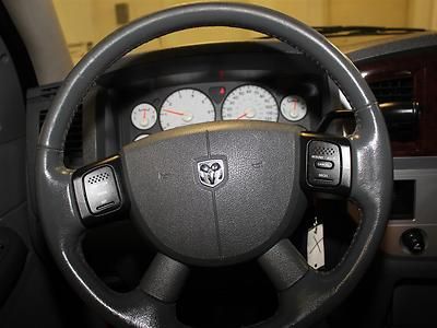 Laramie HEMI Leather 6 Disc MP3 Infinity Audio UConnect Alloy Wheels Power Seat, image 25