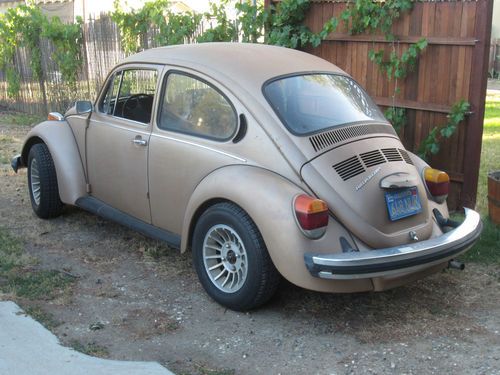 Original 1976 volkswagen beetle type 1