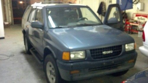 1994 isuzu rodeo s sport utility 4-door 3.2l