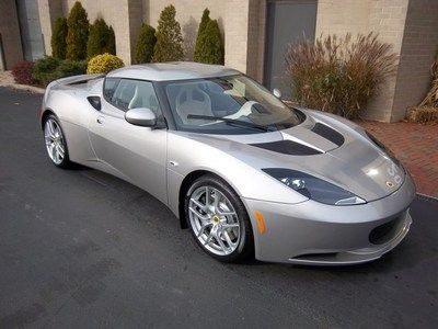 Evora 2+2 - silver - 2,892 - one owner miles - remainder of factory warranty