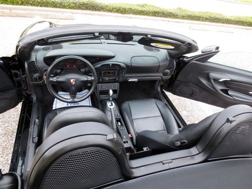 2004 porsche carrera gt base convertible 2-door 5.7l