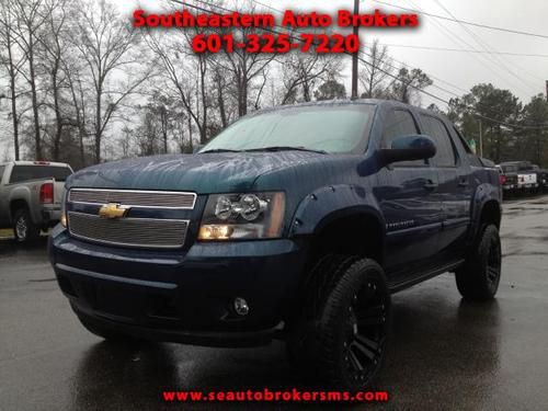 2007 chevrolet avalanche,llifted,leather,4x4,very nice