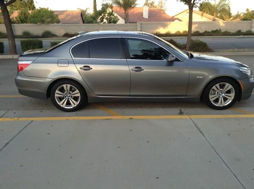 2009 bmw 528i base sedan 4-door 3.0l