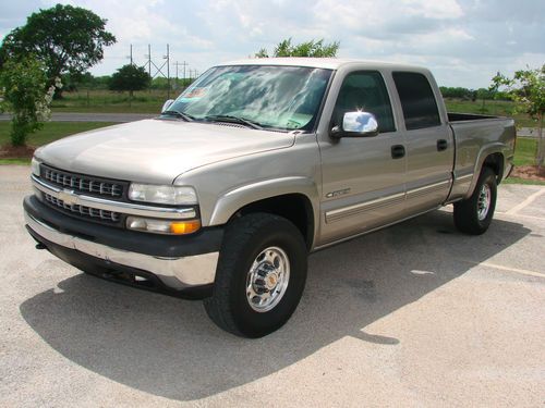 2001 chevrolet 1500 hd !! crew cab ! 4x4 ! low miles !! no reserve