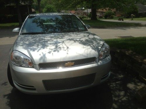 2012 chevrolet impala lt sedan - chevy - low milage/like new