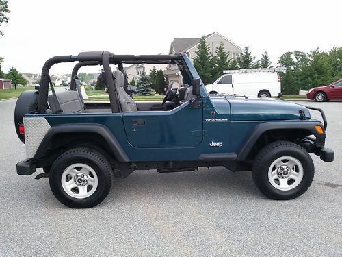 97' jeep wrangler 4x4*5-speed*low miles