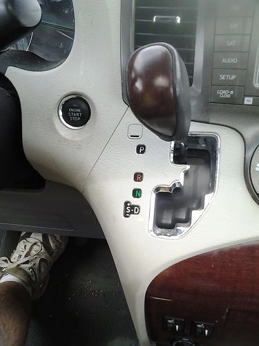 Handicap accessible for passenger, withtransfer seat and wheelchair plate inside, US $38,000.00, image 2