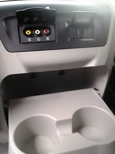 Handicap accessible for passenger, withtransfer seat and wheelchair plate inside, US $38,000.00, image 4